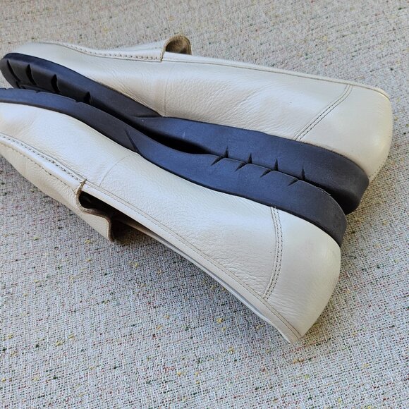 Easy Spirit Women moccasins White Leather Loafers Slip On Shoes Size 10 2A - Picture 8 of 15